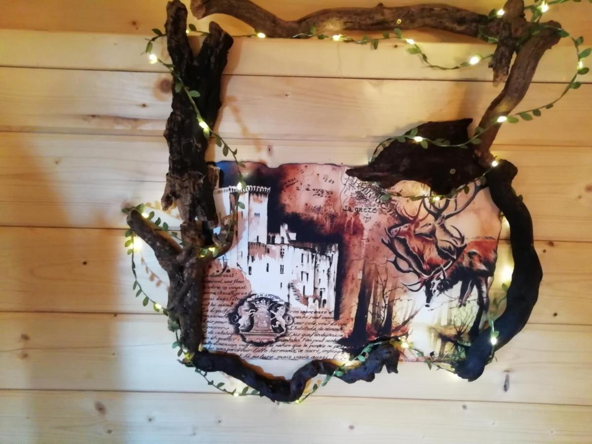 La Chaumiere Magique Des Elfes Et Ses Enigmes Bed & Breakfast Servas  Eksteriør bilde